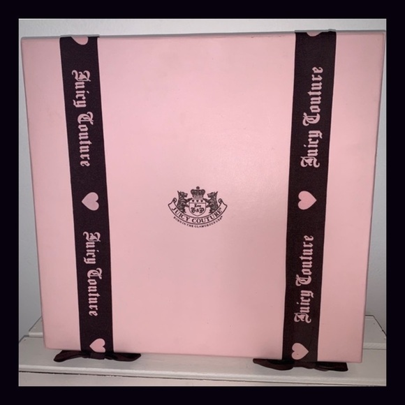 Limited Edition Juicy Couture Scrapbook Kit - Picture 2 of 16